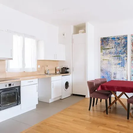 Spacious 2bd With Balcony Апартаменты