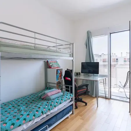 Апартаменты Spacious 2bd With Balcony