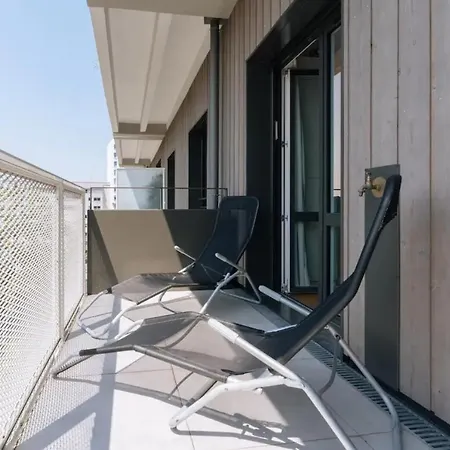 Spacious 2bd With Balcony * Париж